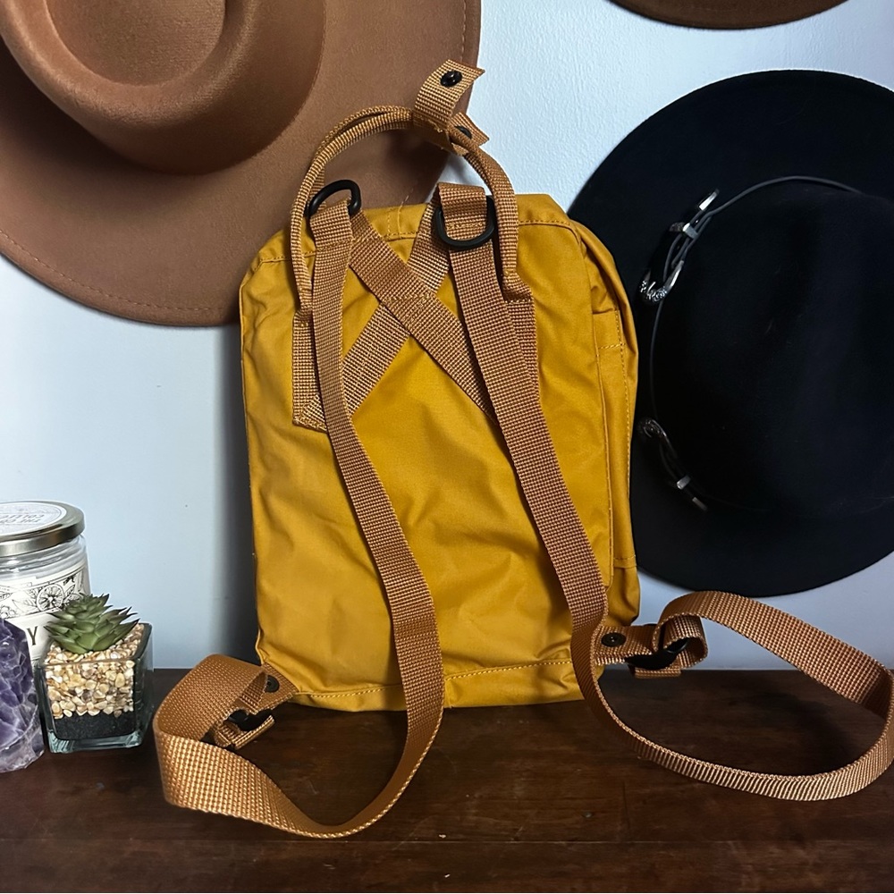 Fjallraven Kanken Backpack - Picture 2 of 3